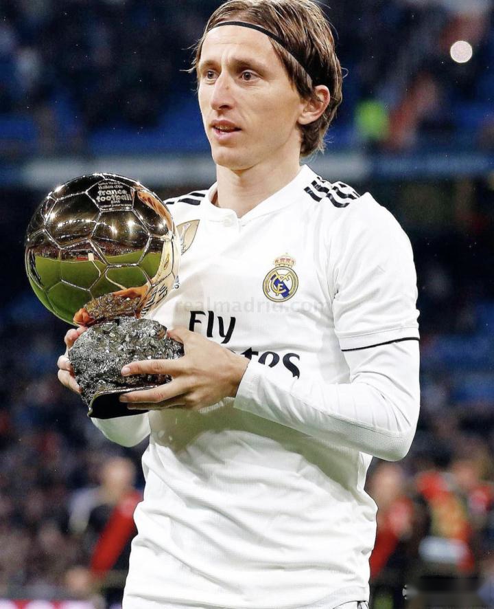 打疯了，快船西升西部第6！哈登带伤爆砍29+6，巅峰小卡也回归